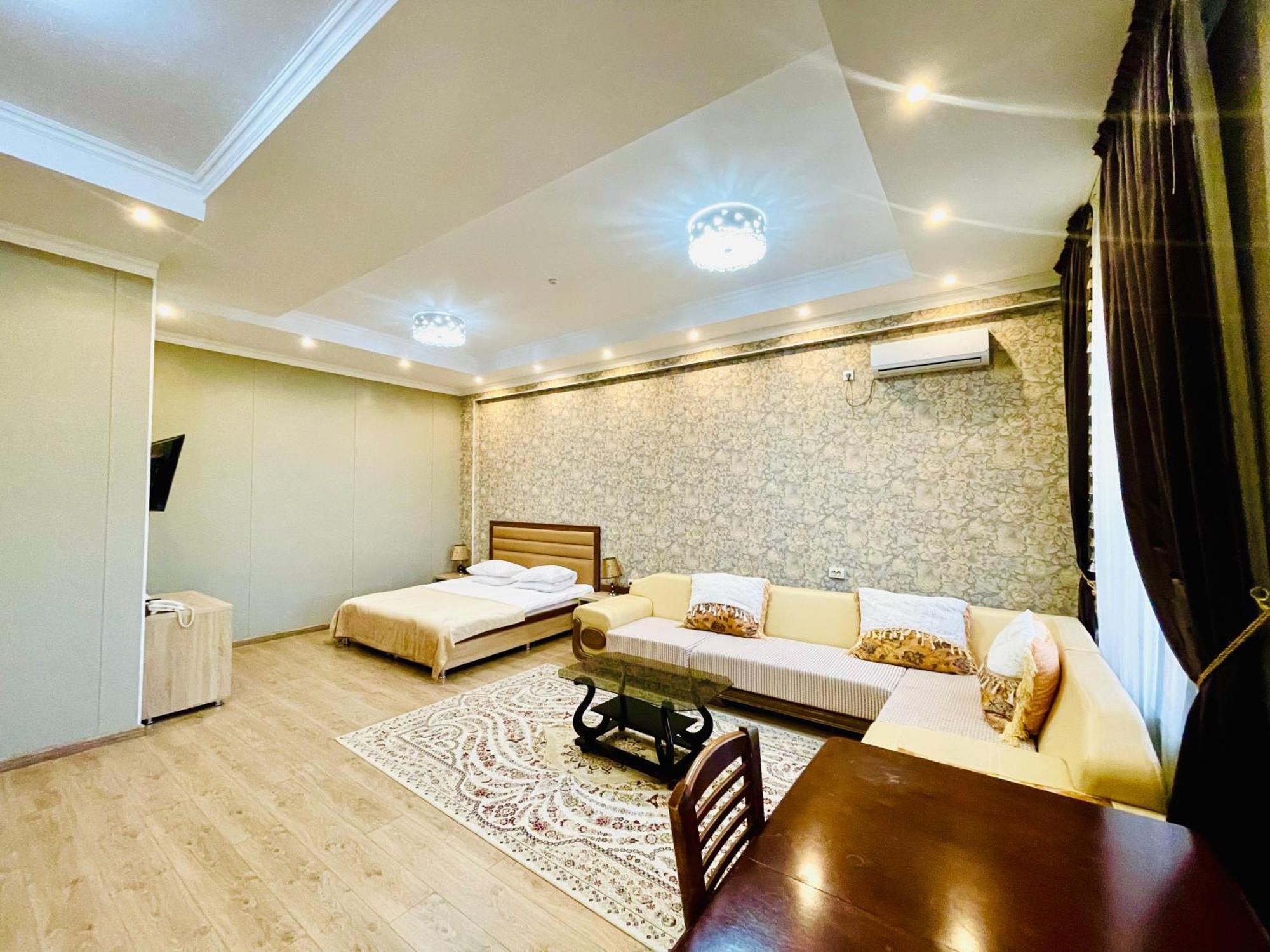 Dostyk Hotel Kyzylorda Exterior foto