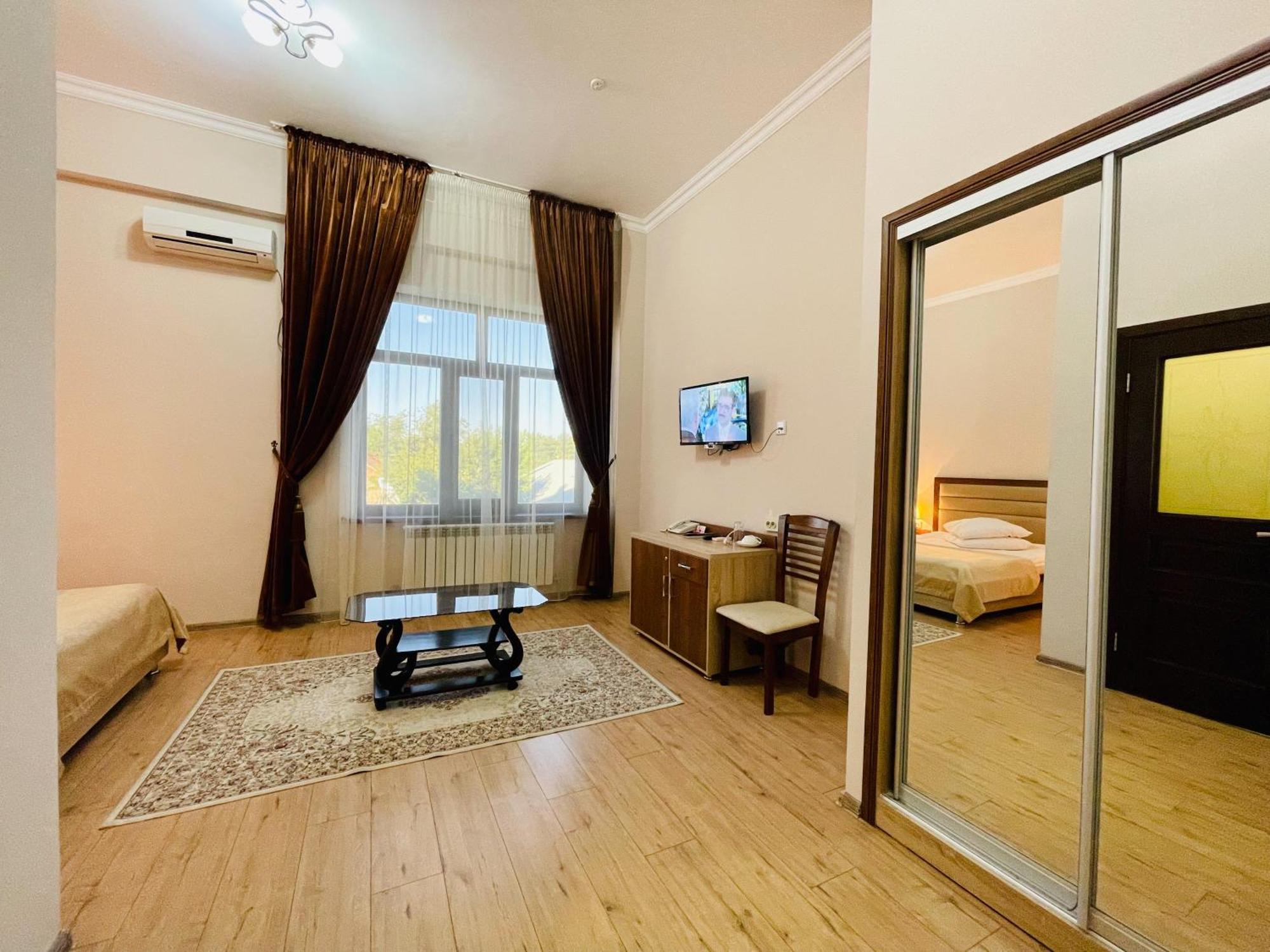 Dostyk Hotel Kyzylorda Exterior foto