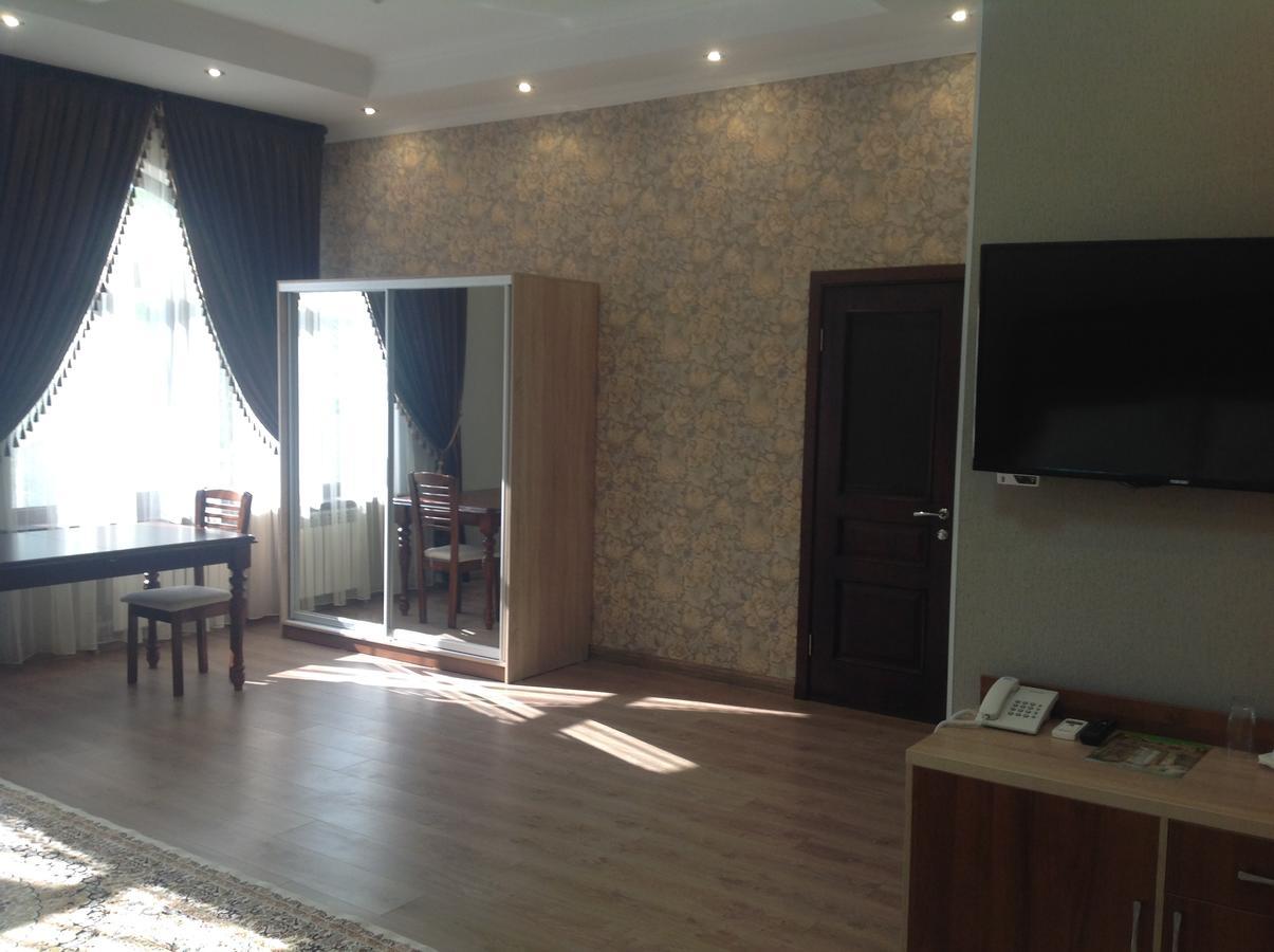 Dostyk Hotel Kyzylorda Exterior foto