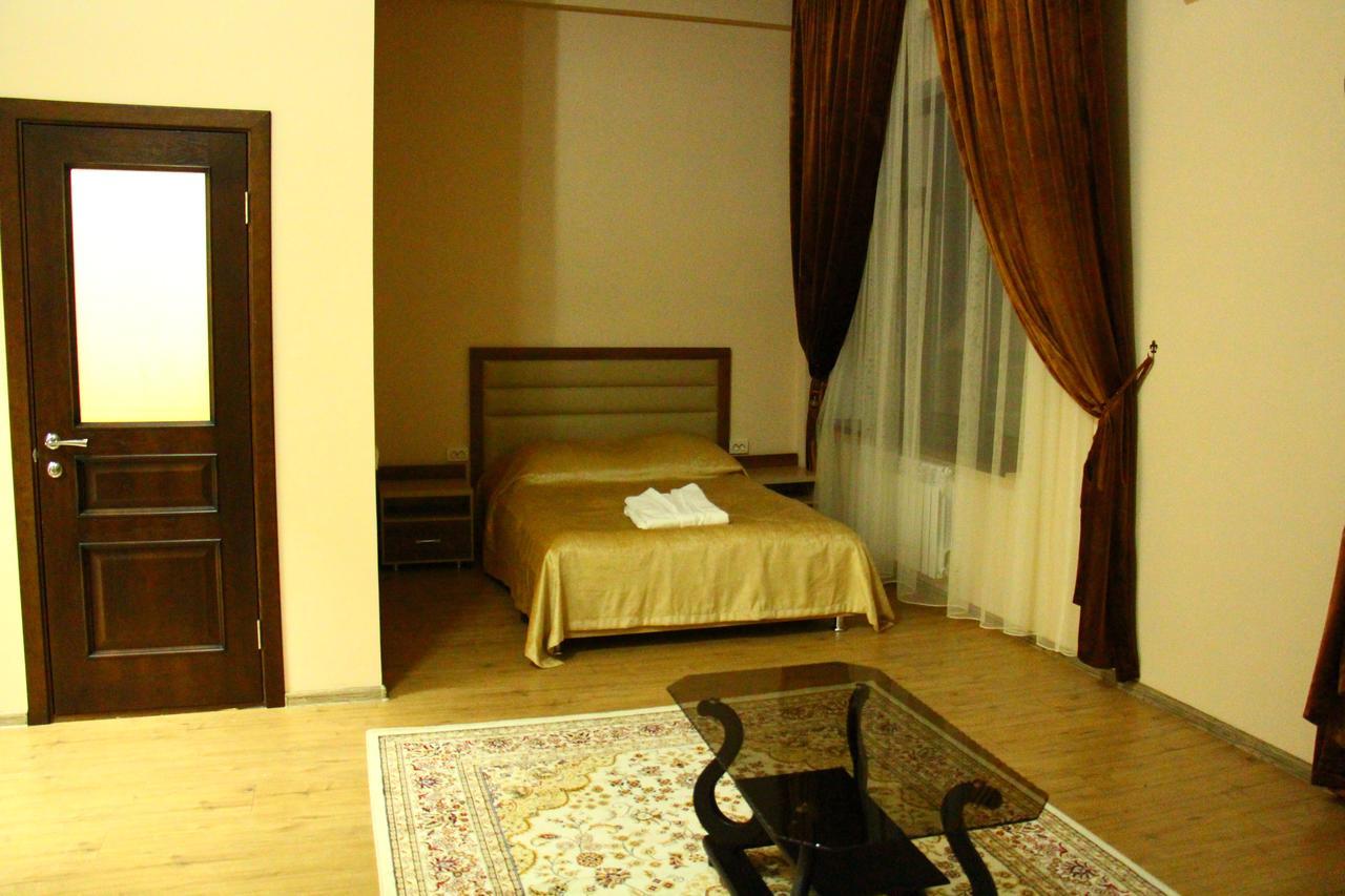 Dostyk Hotel Kyzylorda Exterior foto