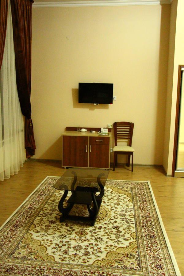 Dostyk Hotel Kyzylorda Exterior foto